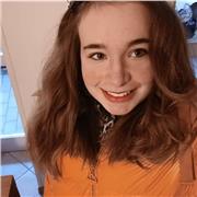 Studentessa di liceo linguistico offre lezioni di italiano e di lingua: inglese, tedesca, spagnola